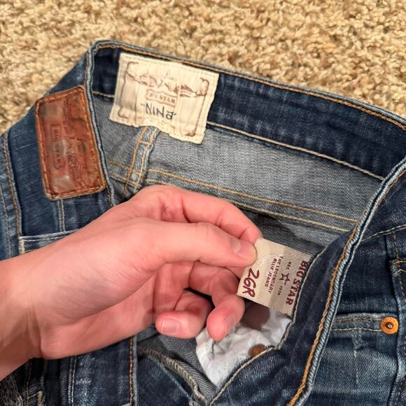 Big Star Womens Sz.26R Blue Denim Nina Low Rise Straight Distressed Cowgirl Jean - Picture 5 of 7